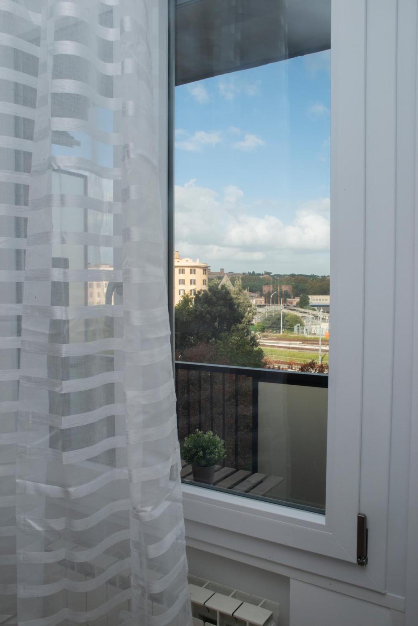 Tra Piramide E Garbatella - Urbe Romana Apartment *